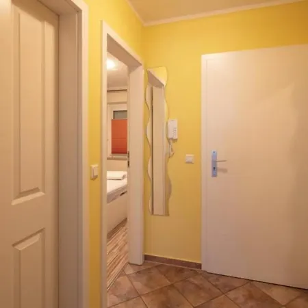 Sorgenfrei Kammerweg 89 I * שרבאוץ